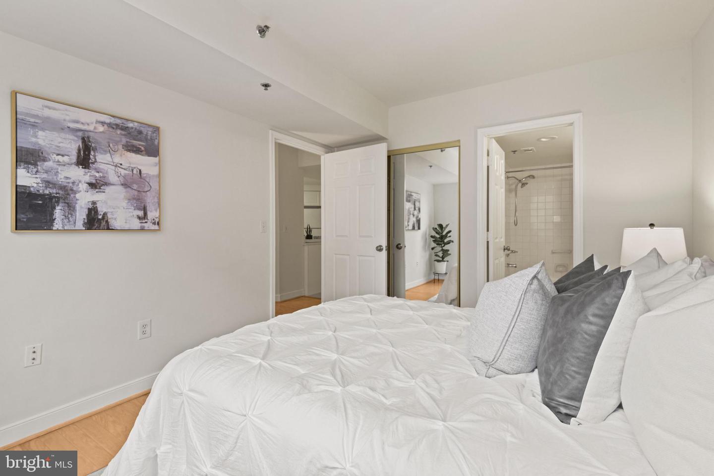 1045 N Utah STREET Unit: 2-304