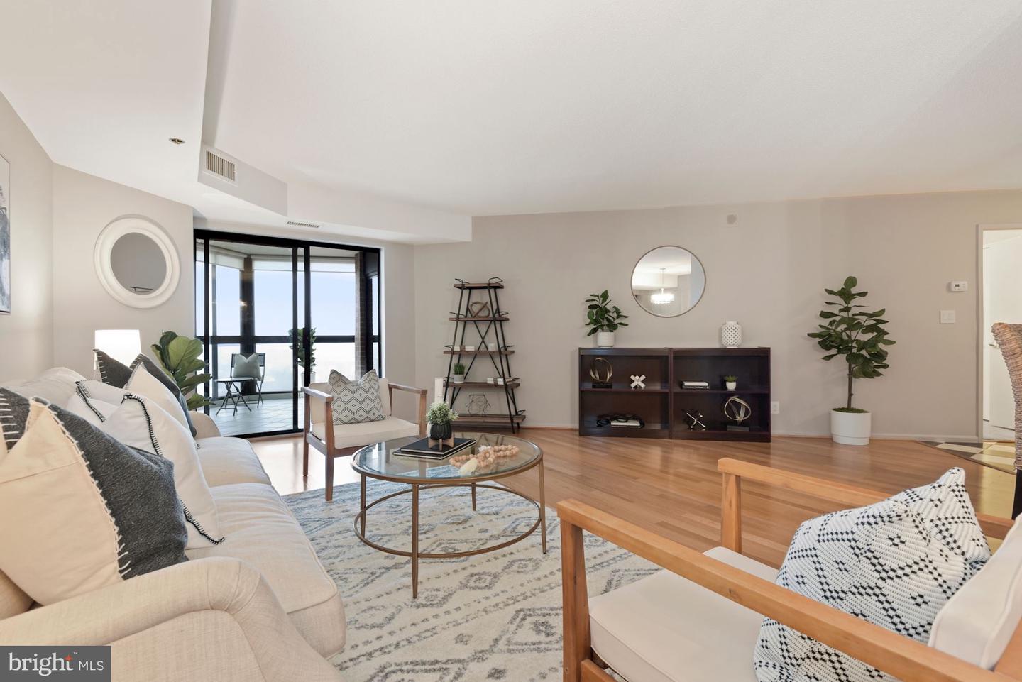 900 N Stafford STREET Unit: 1509