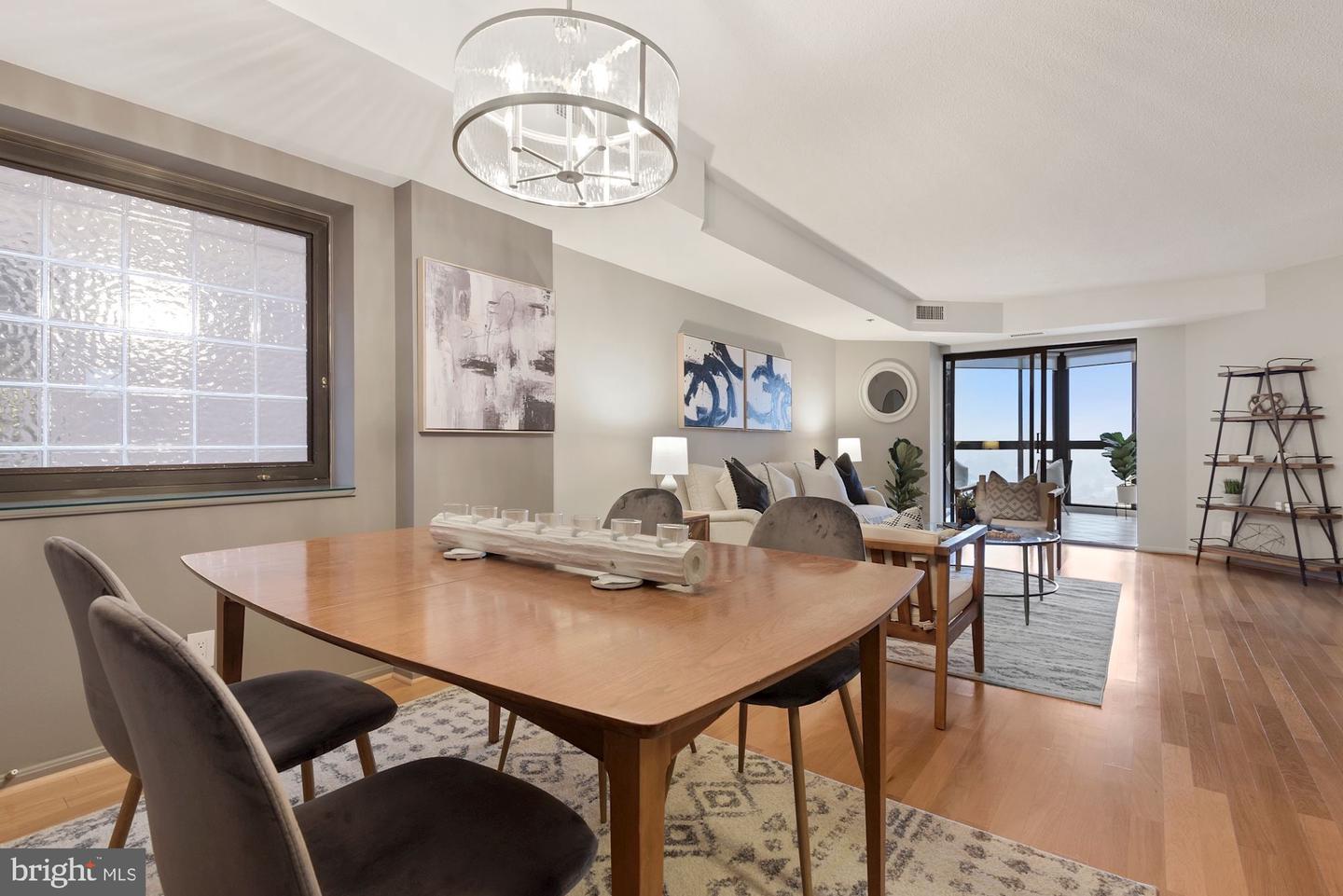 900 N Stafford STREET Unit: 1509