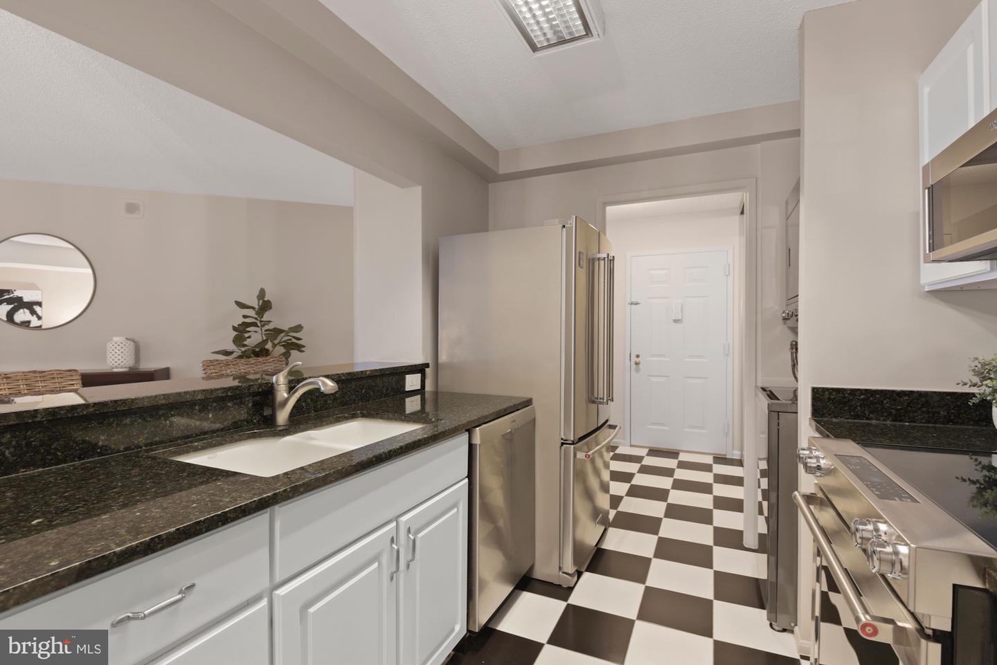 900 N Stafford STREET Unit: 1509