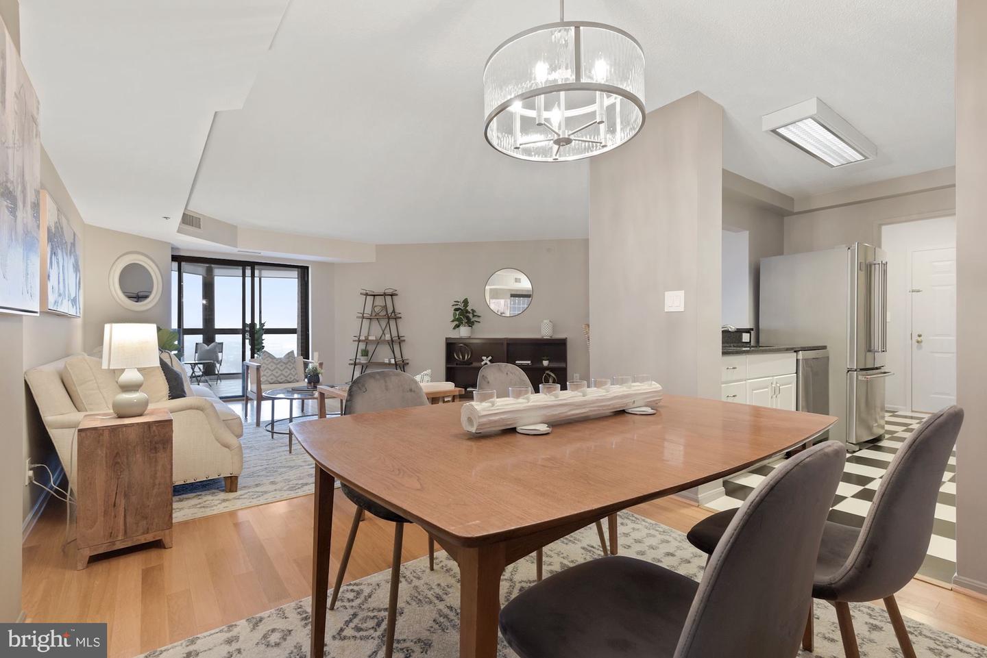900 N Stafford STREET Unit: 1509
