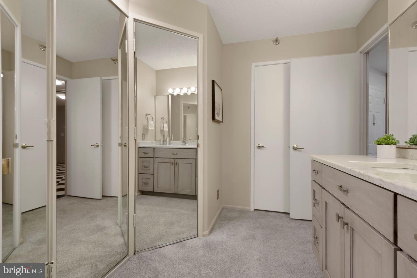 900 N Stafford STREET Unit: 1509
