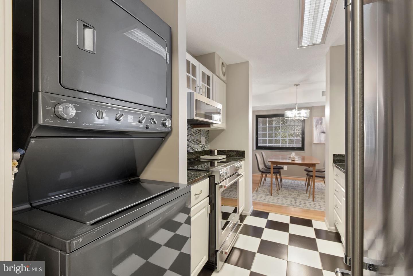 900 N Stafford STREET Unit: 1509