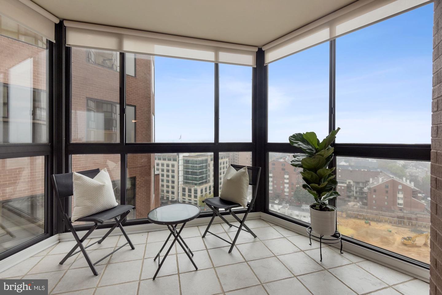 900 N Stafford STREET Unit: 1509