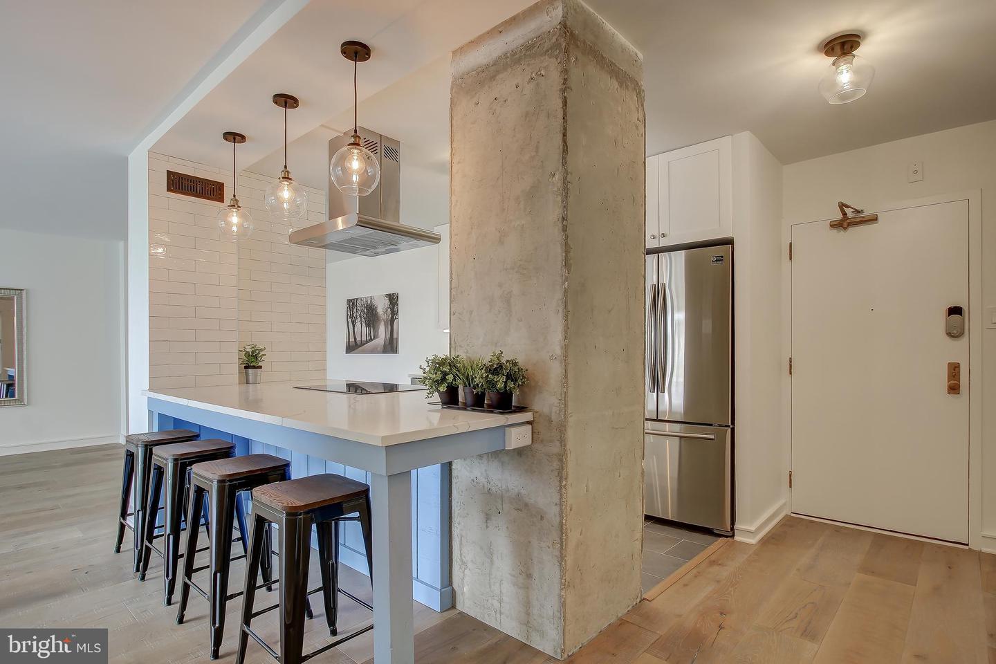 3800 Fairfax DRIVE Unit: 311