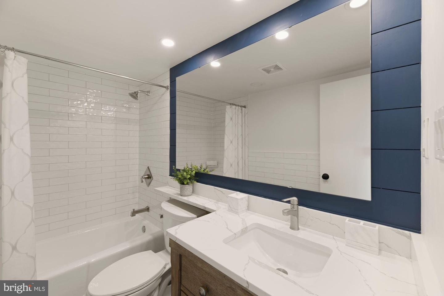 3800 Fairfax DRIVE Unit: 311