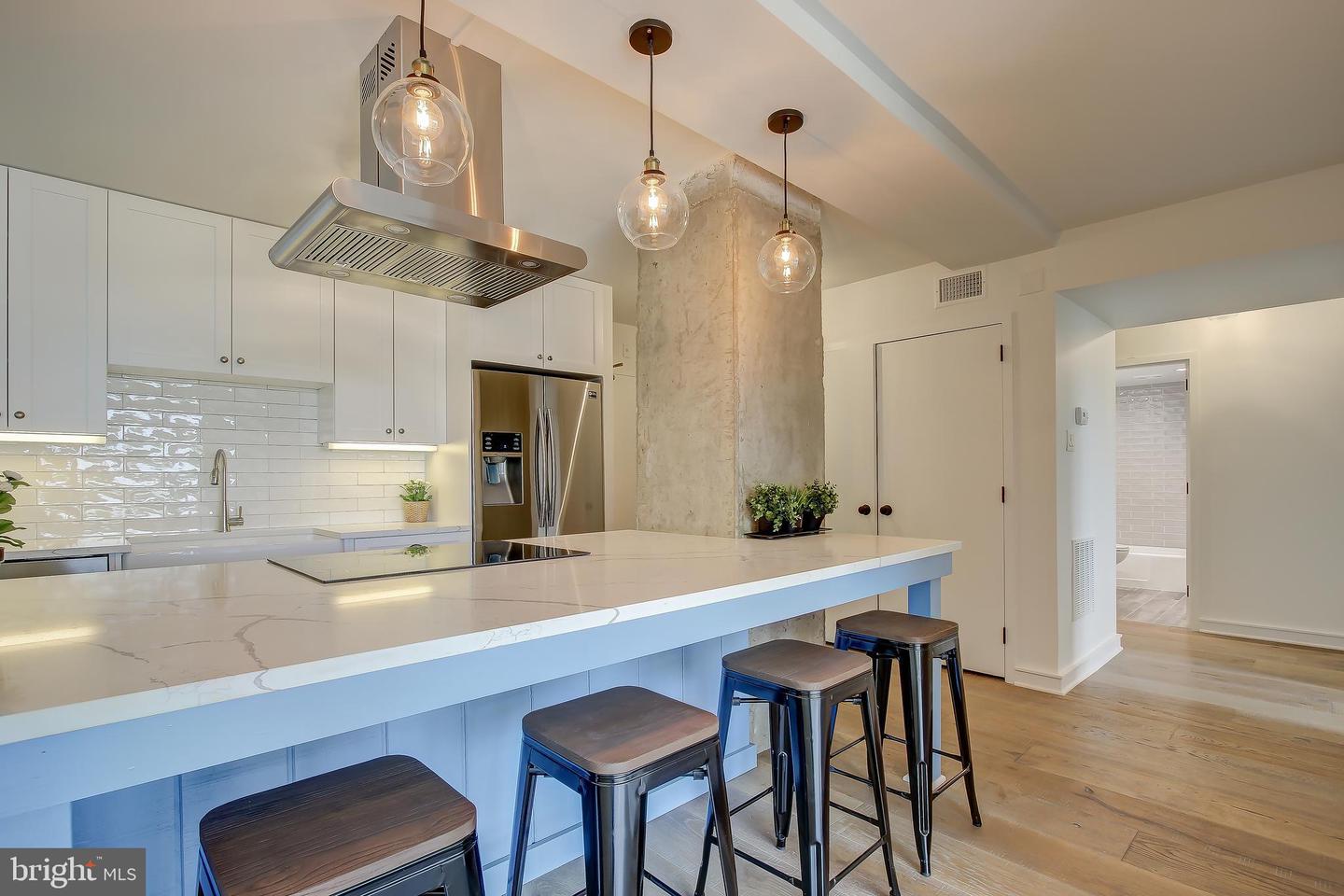 3800 Fairfax DRIVE Unit: 311