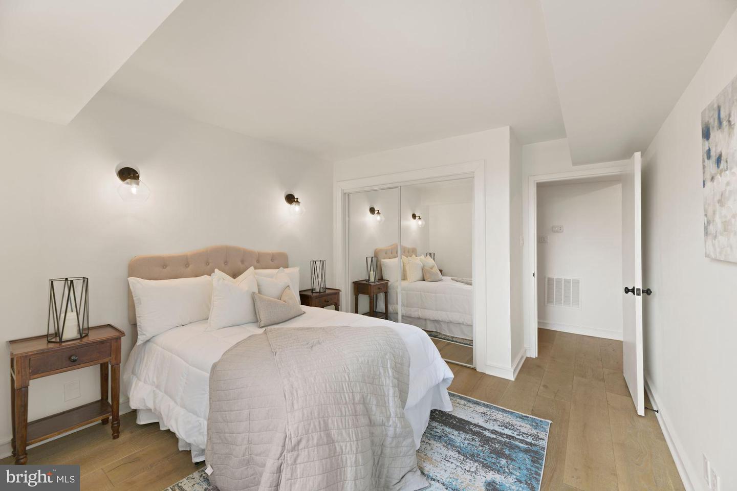 3800 Fairfax DRIVE Unit: 311