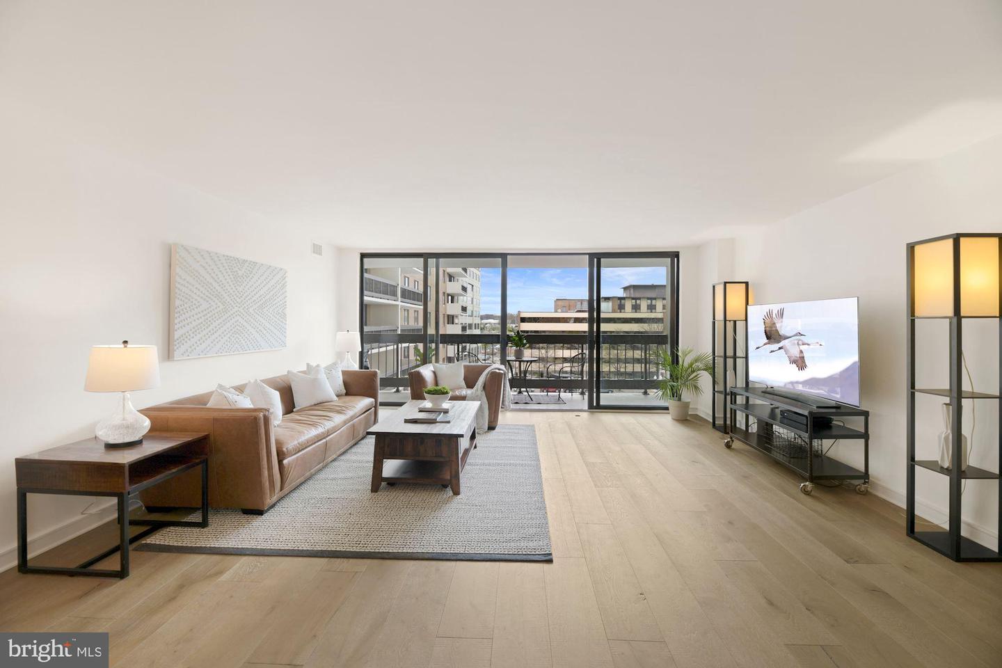 3800 Fairfax DRIVE Unit: 311