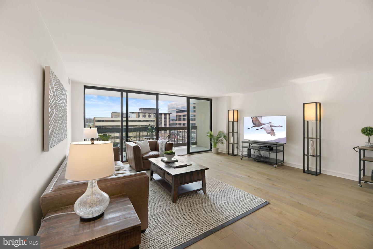 3800 Fairfax DRIVE Unit: 311