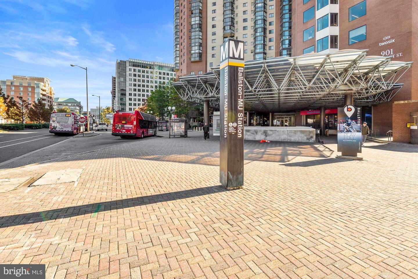 3800 Fairfax DRIVE Unit: 311