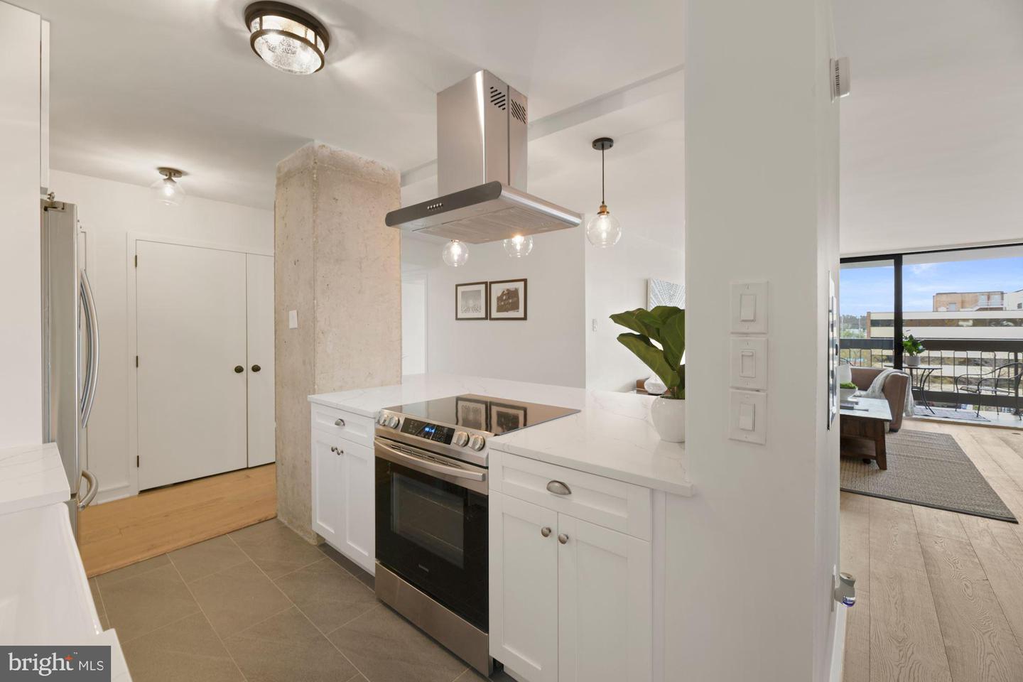 3800 Fairfax DRIVE Unit: 311