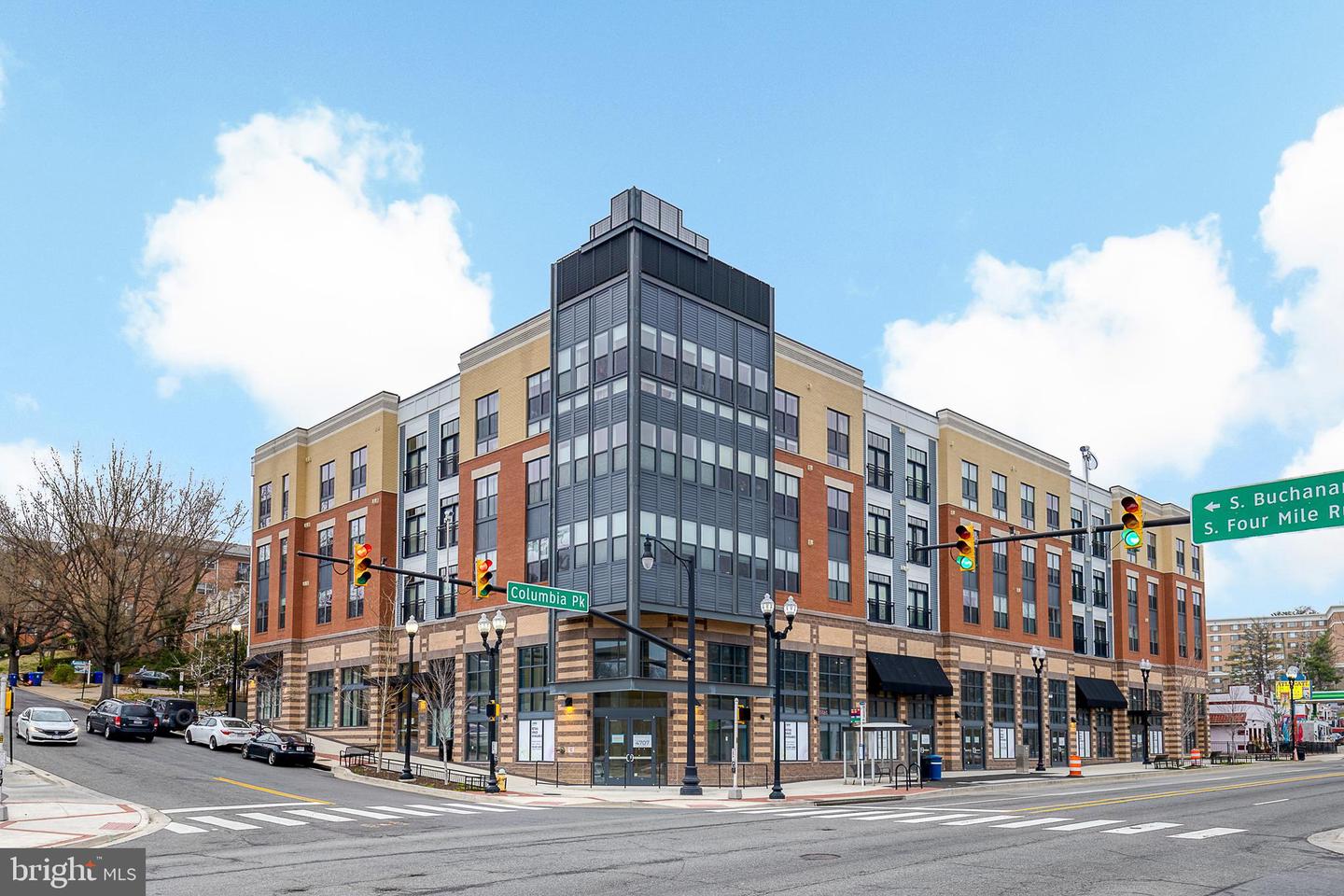 989 S Buchanan STREET Unit: 424