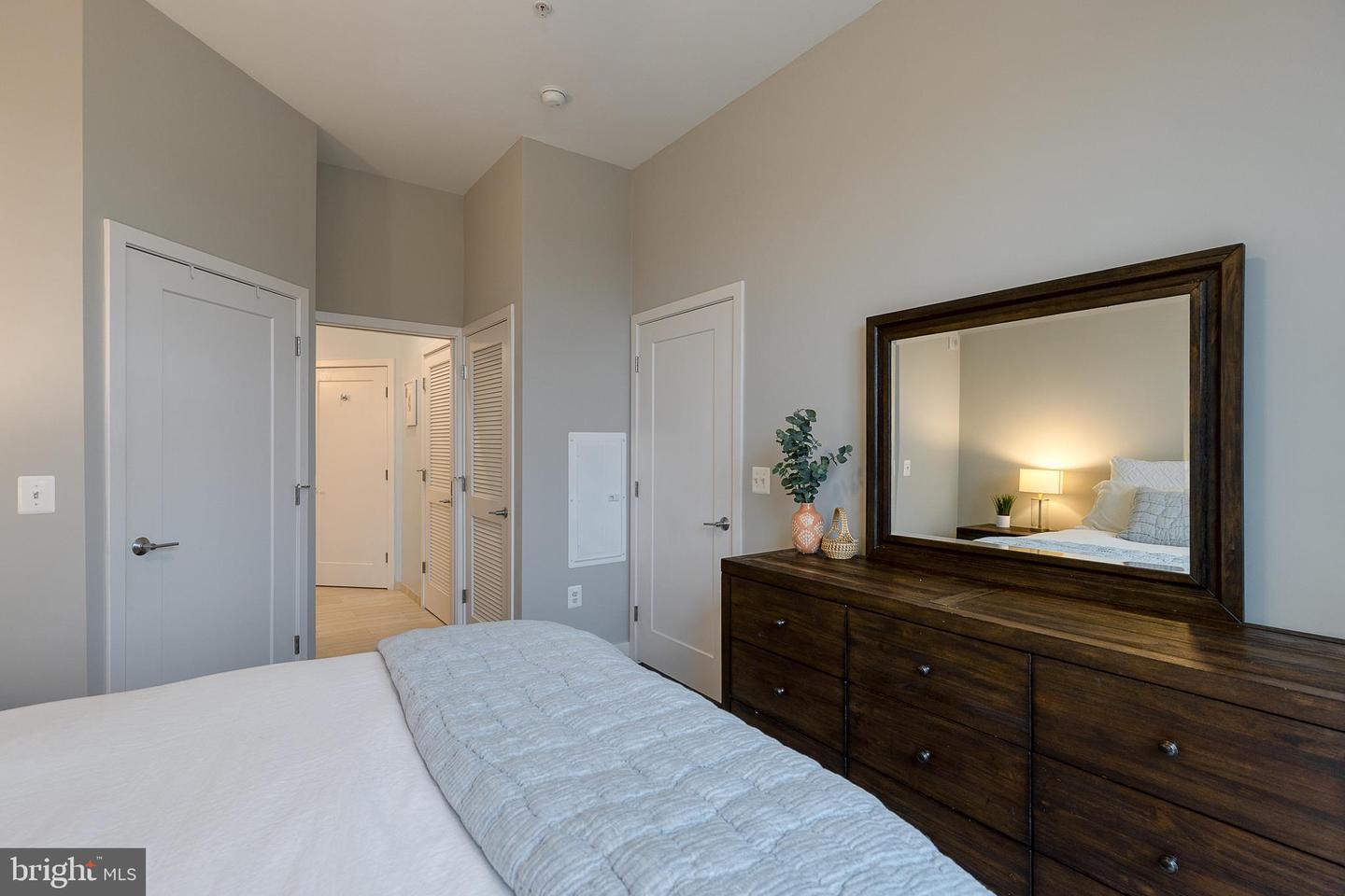 989 S Buchanan STREET Unit: 424