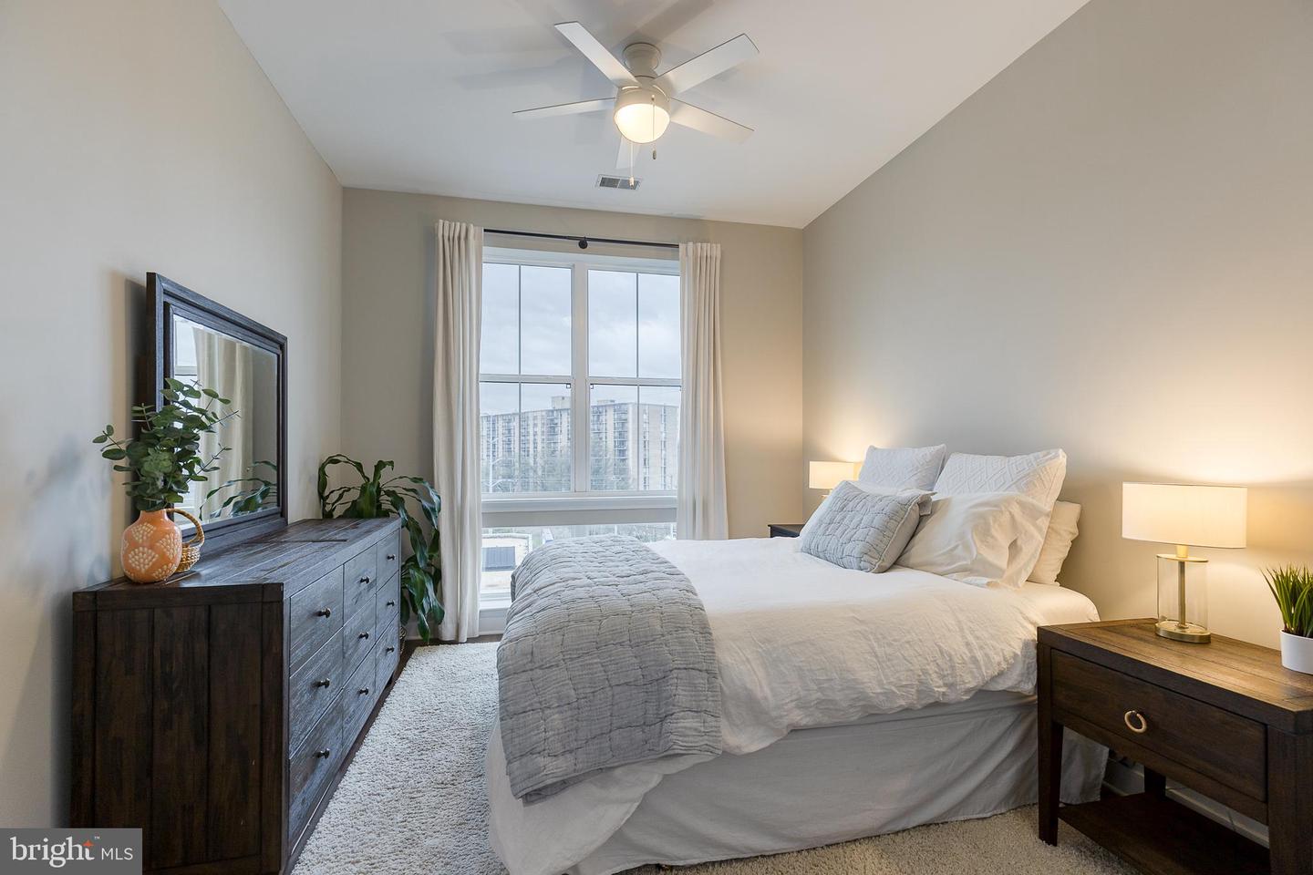 989 S Buchanan STREET Unit: 424