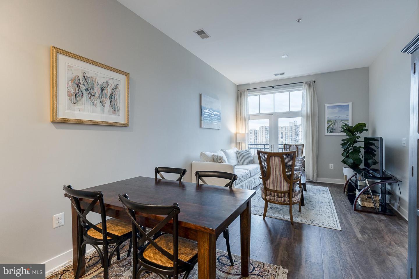 989 S Buchanan STREET Unit: 424