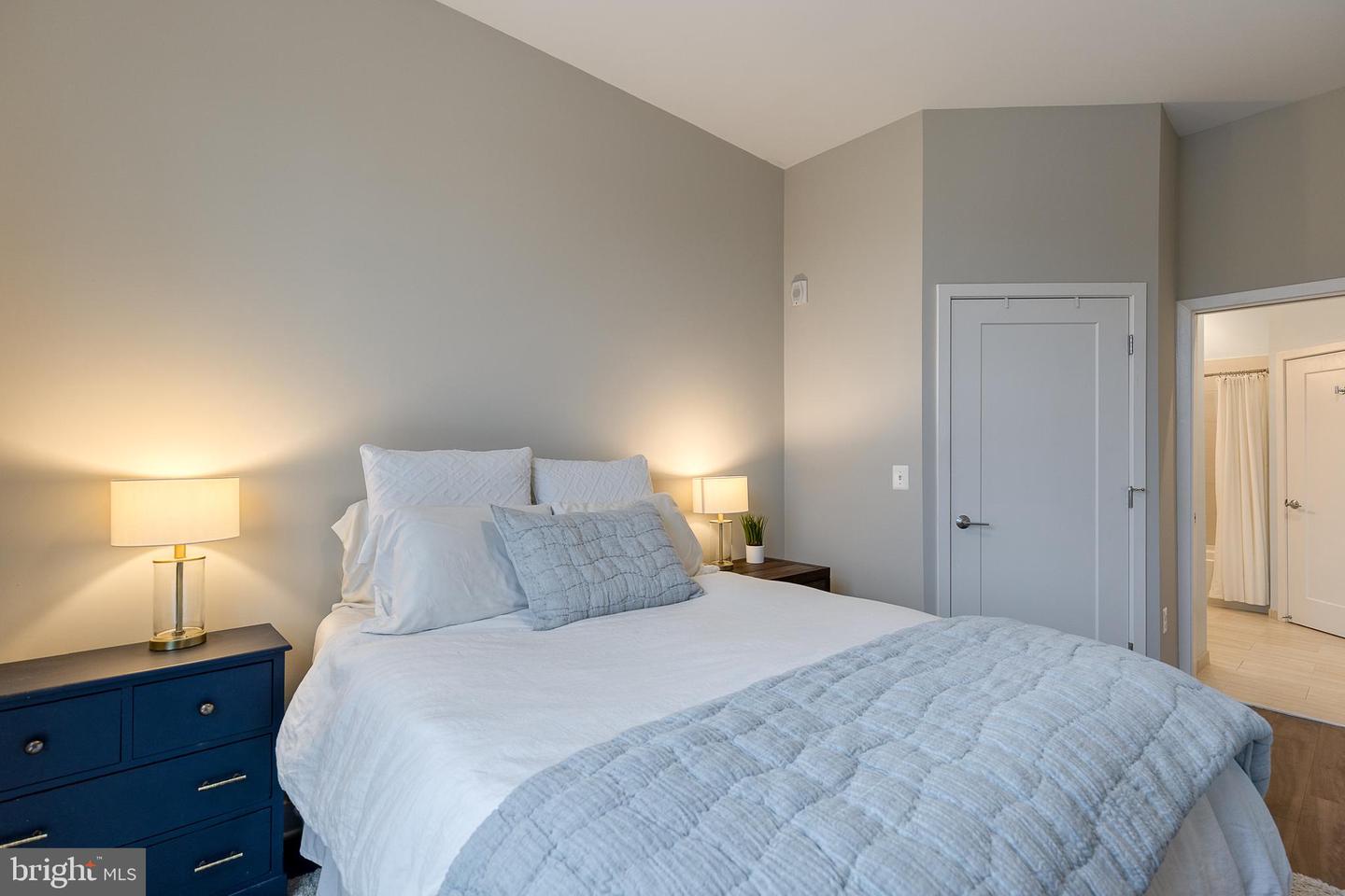989 S Buchanan STREET Unit: 424