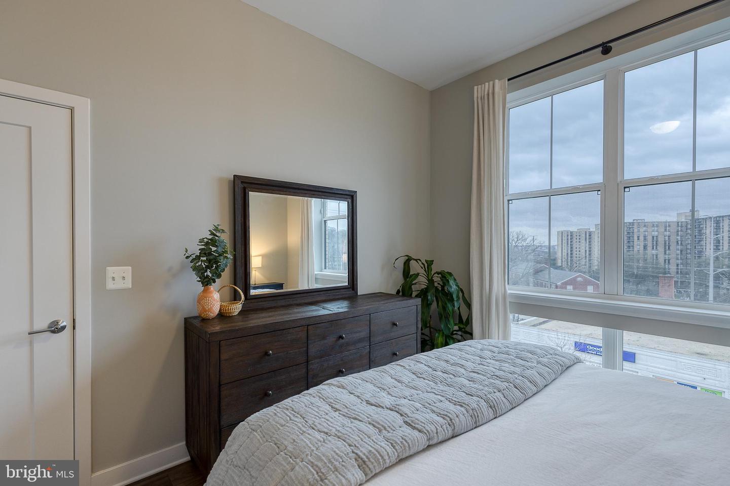 989 S Buchanan STREET Unit: 424