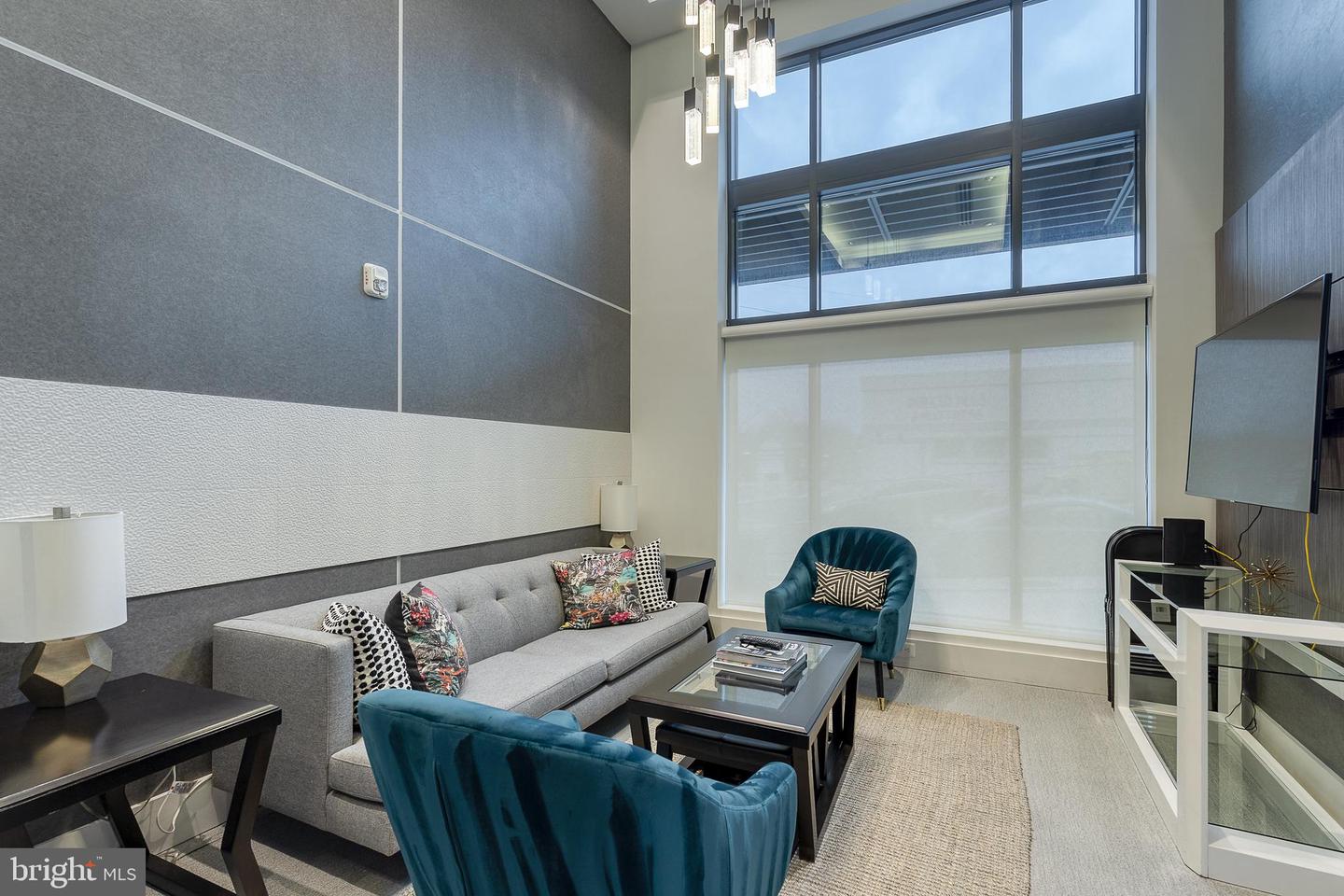 989 S Buchanan STREET Unit: 424
