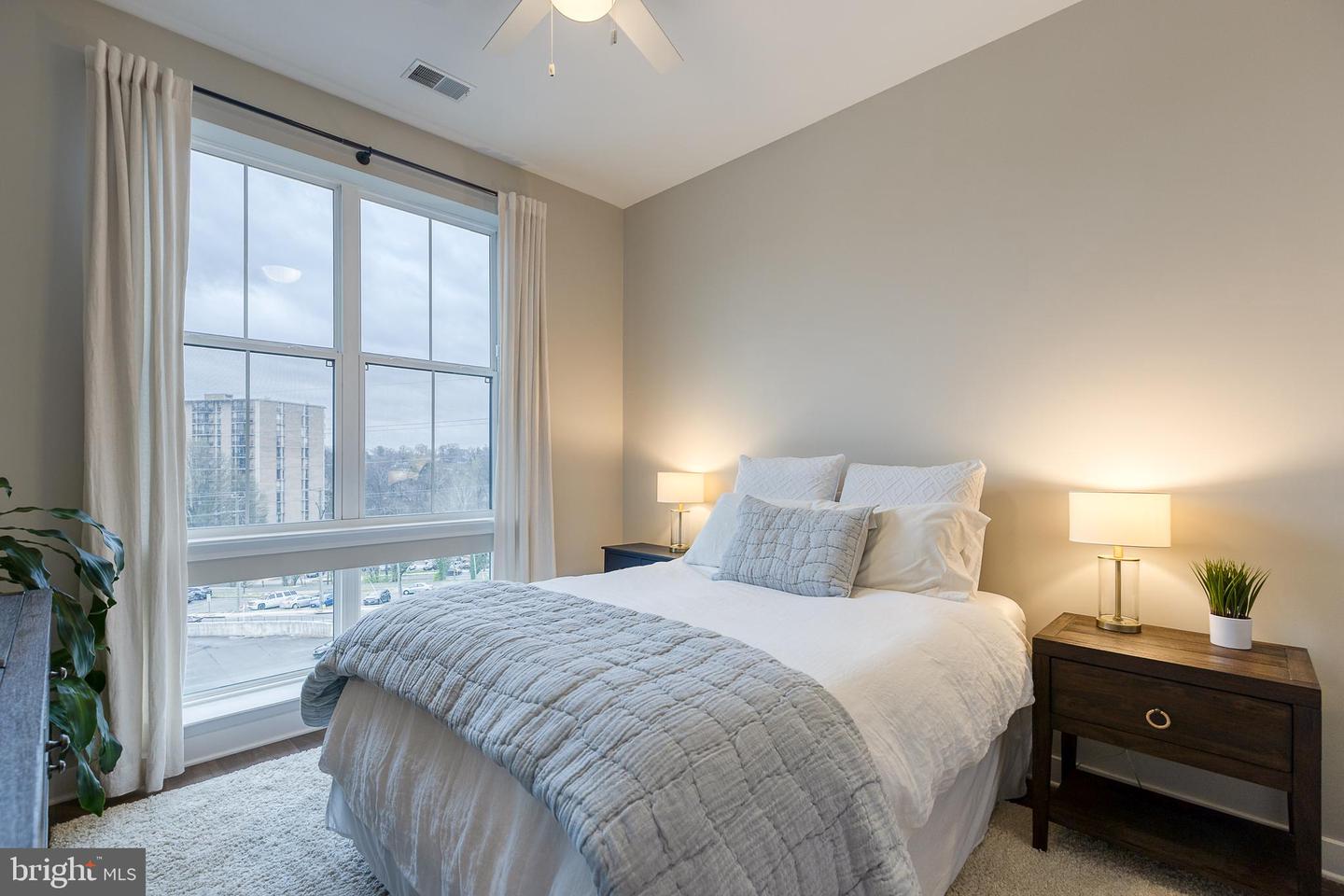 989 S Buchanan STREET Unit: 424