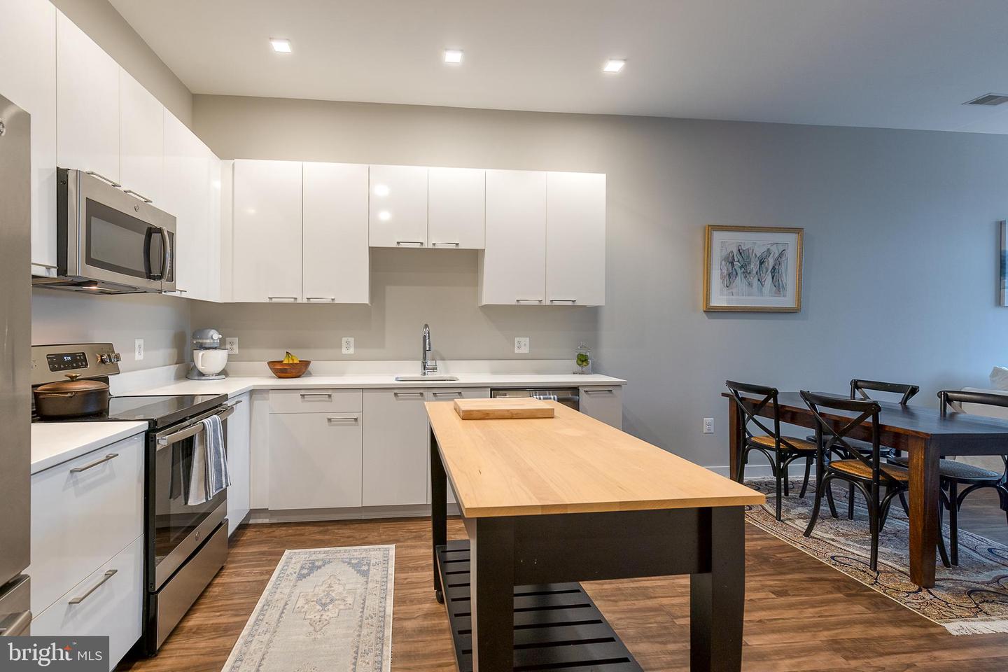 989 S Buchanan STREET Unit: 424