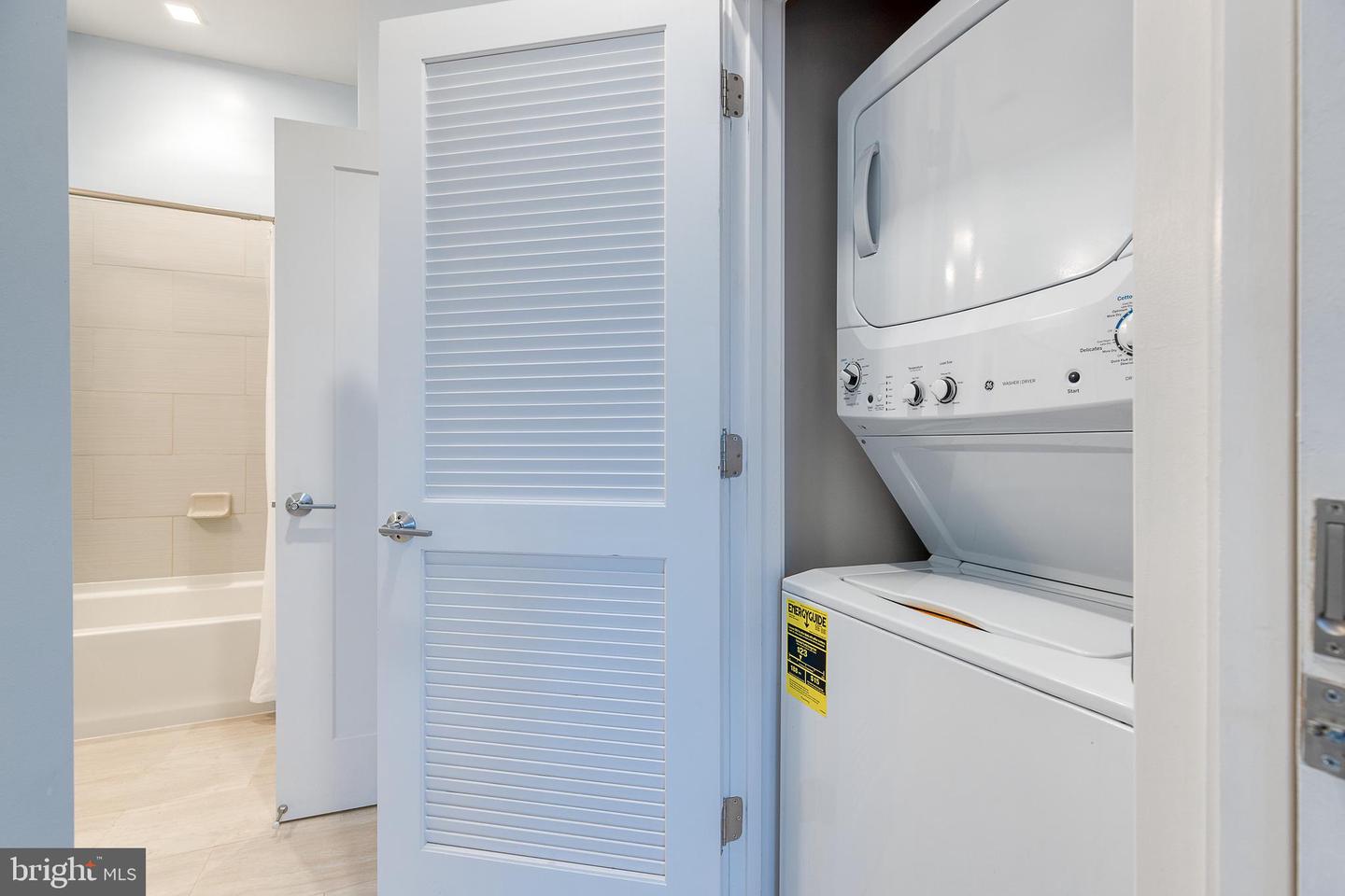 989 S Buchanan STREET Unit: 424