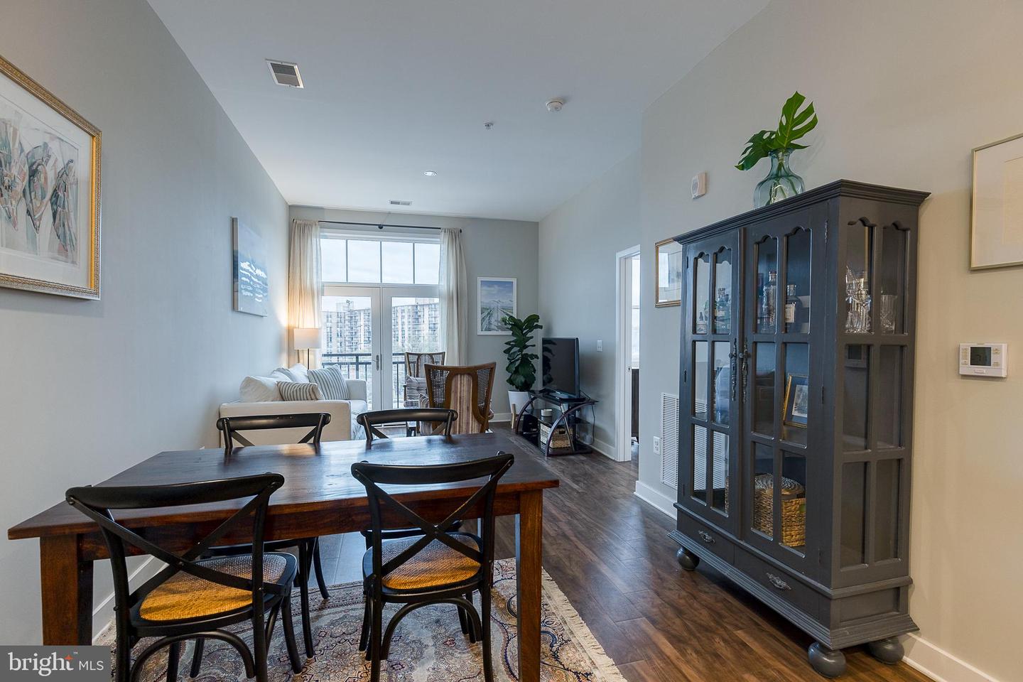 989 S Buchanan STREET Unit: 424