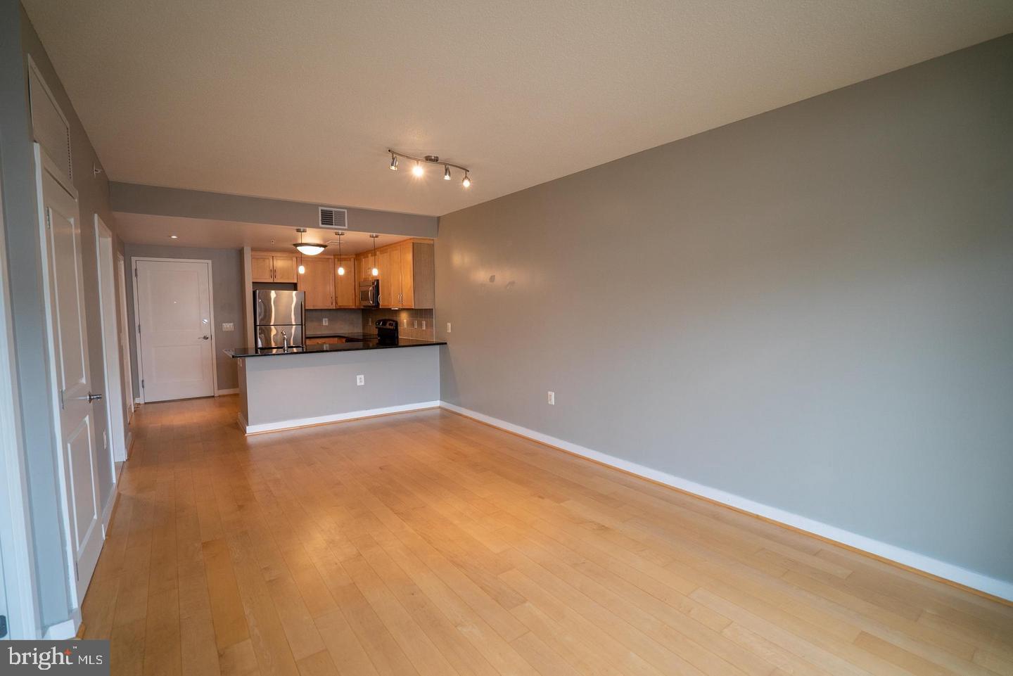 888 N Quincy STREET Unit: 1705