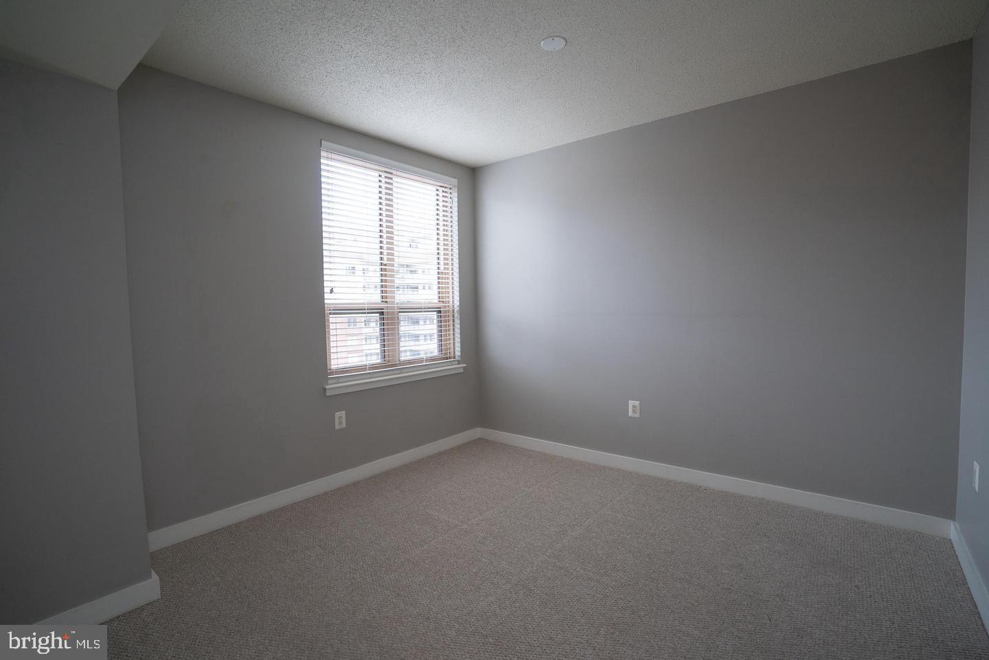 888 N Quincy STREET Unit: 1705