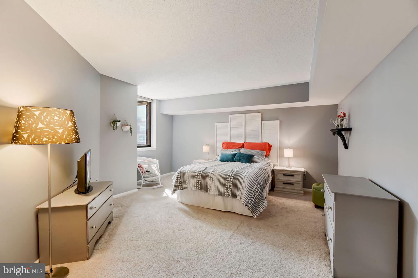 1001 N Randolph STREET Unit: 810