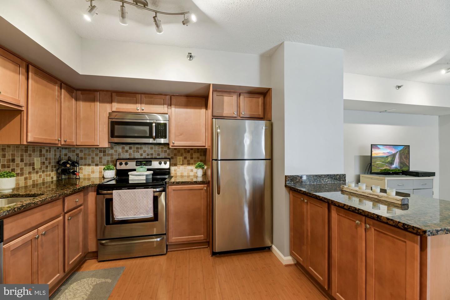 1001 N Randolph STREET Unit: 810