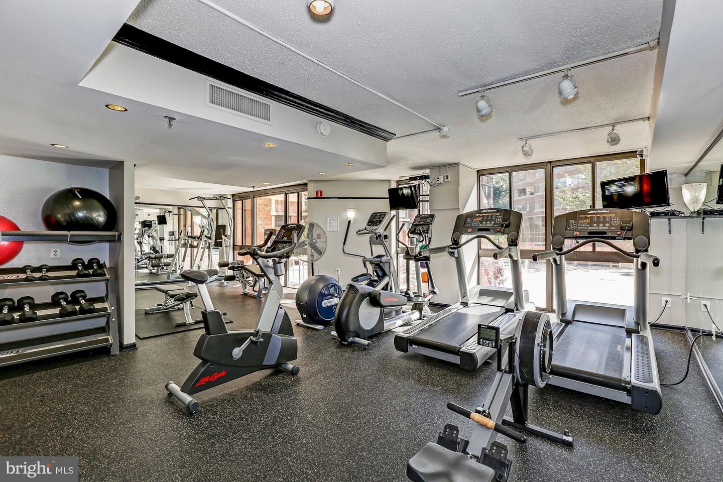 1001 N Randolph STREET Unit: 810