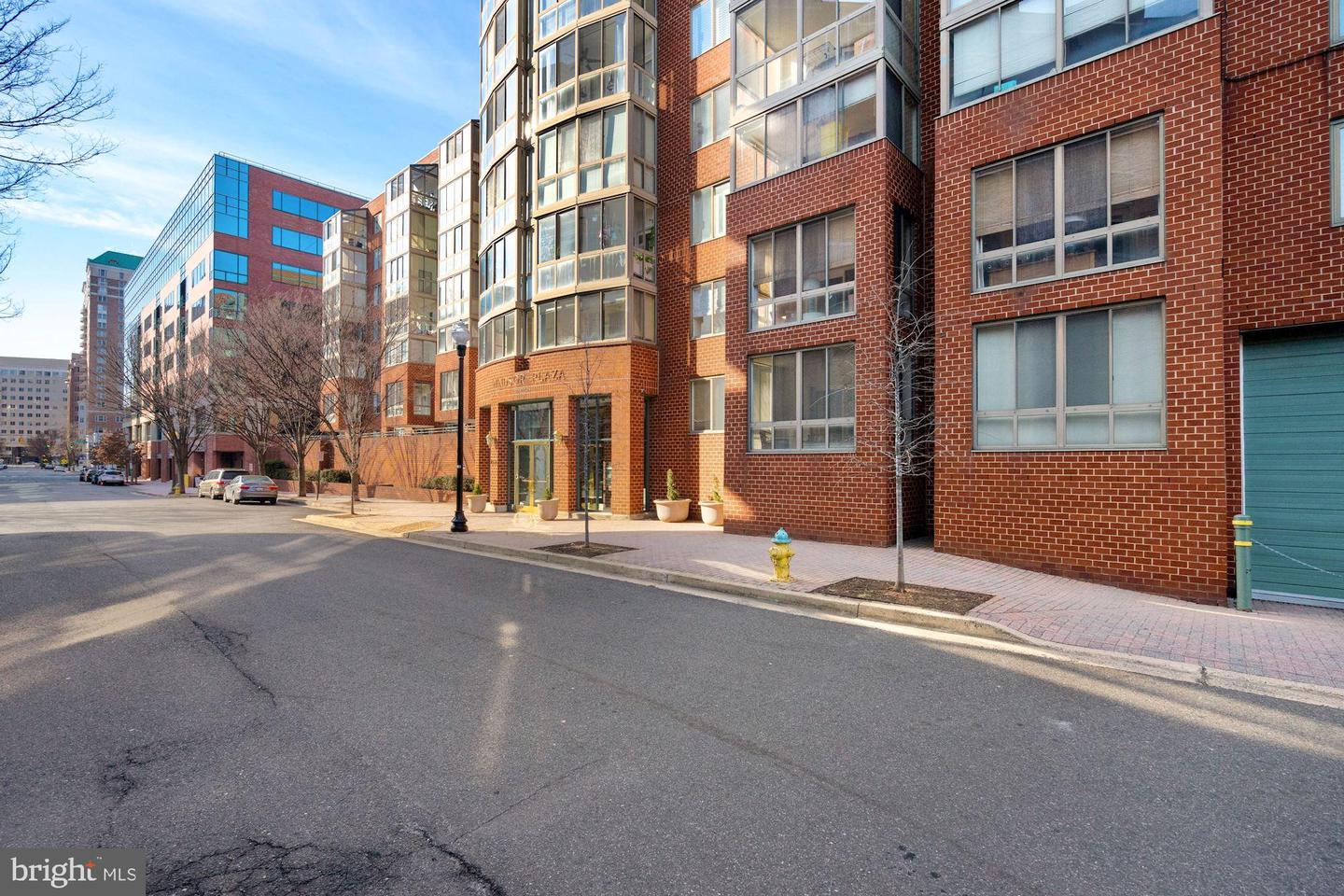 1050 N Taylor STREET Unit: 1-709