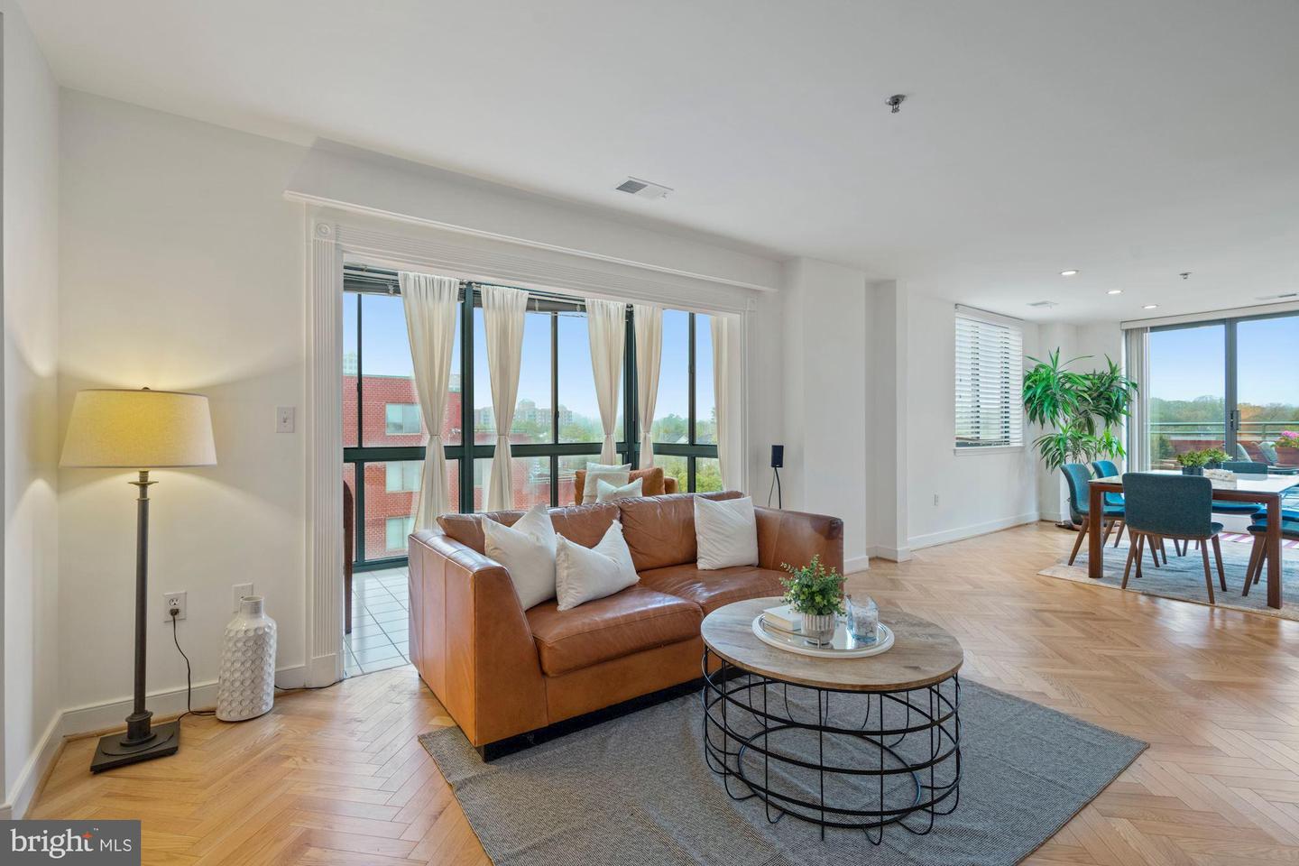 1050 N Taylor STREET Unit: 1-709
