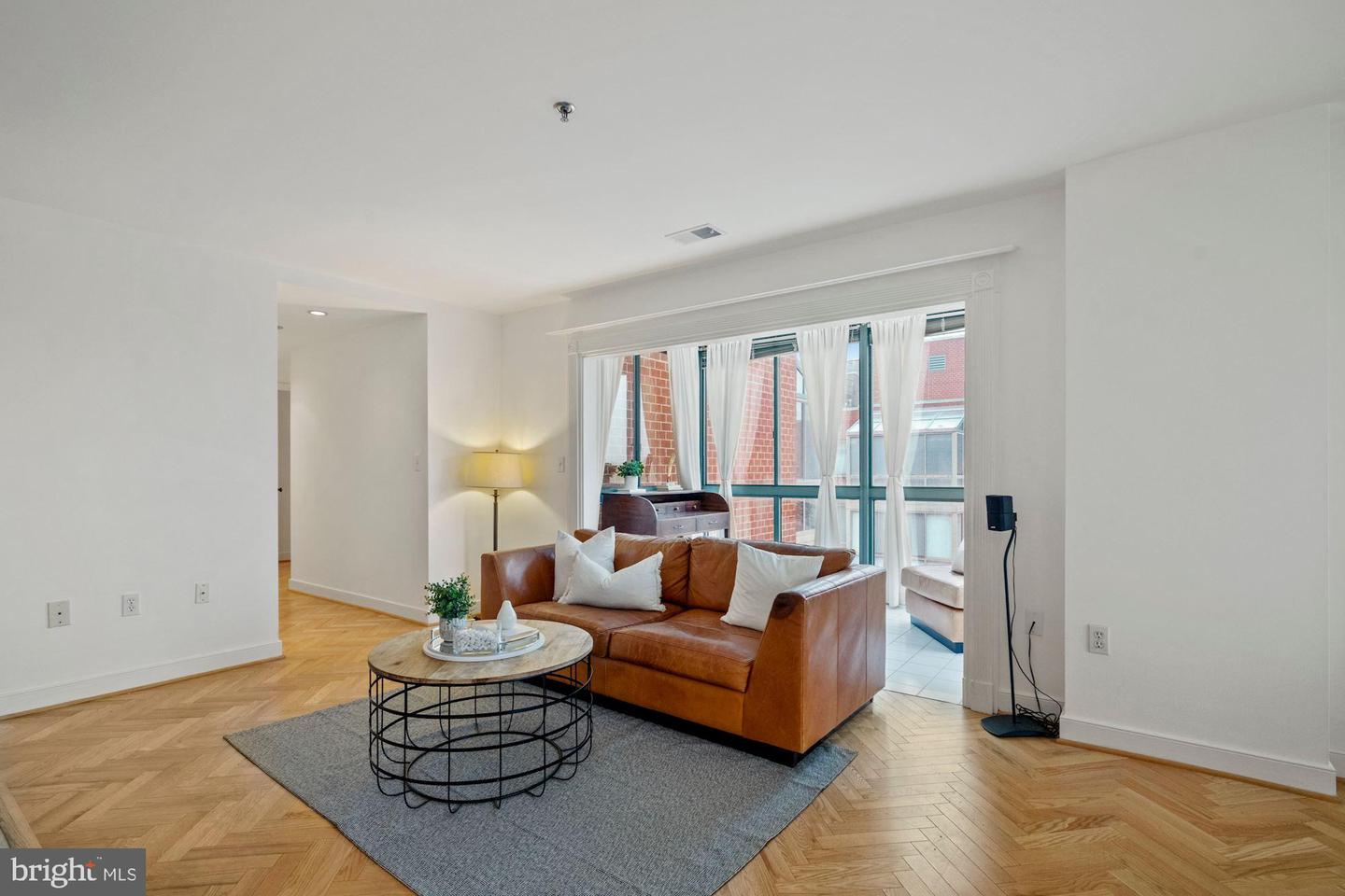 1050 N Taylor STREET Unit: 1-709