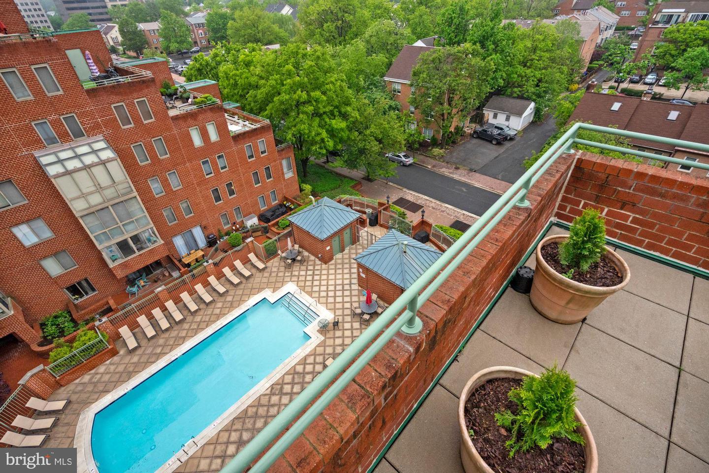 1050 N Taylor STREET Unit: 1-709