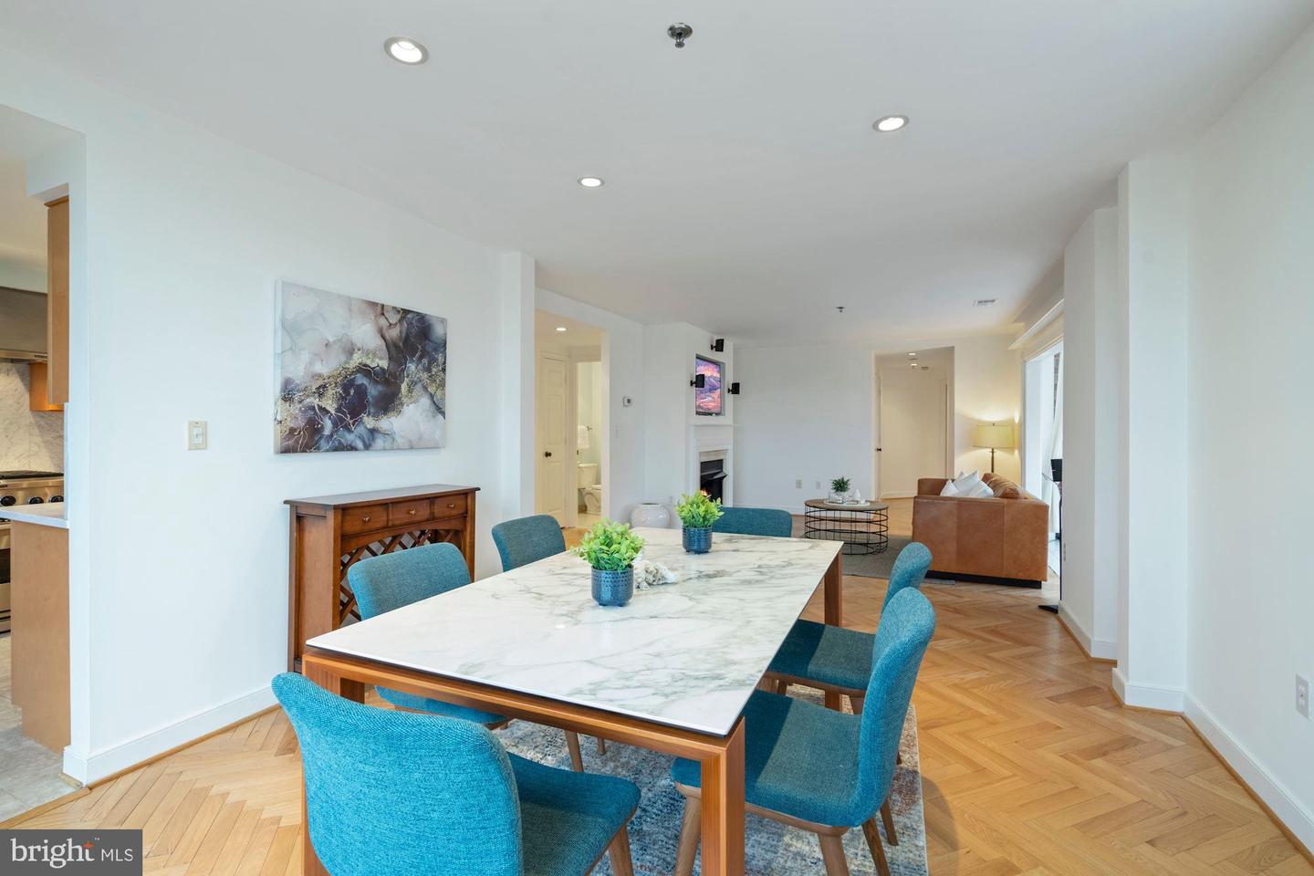 1050 N Taylor STREET Unit: 1-709