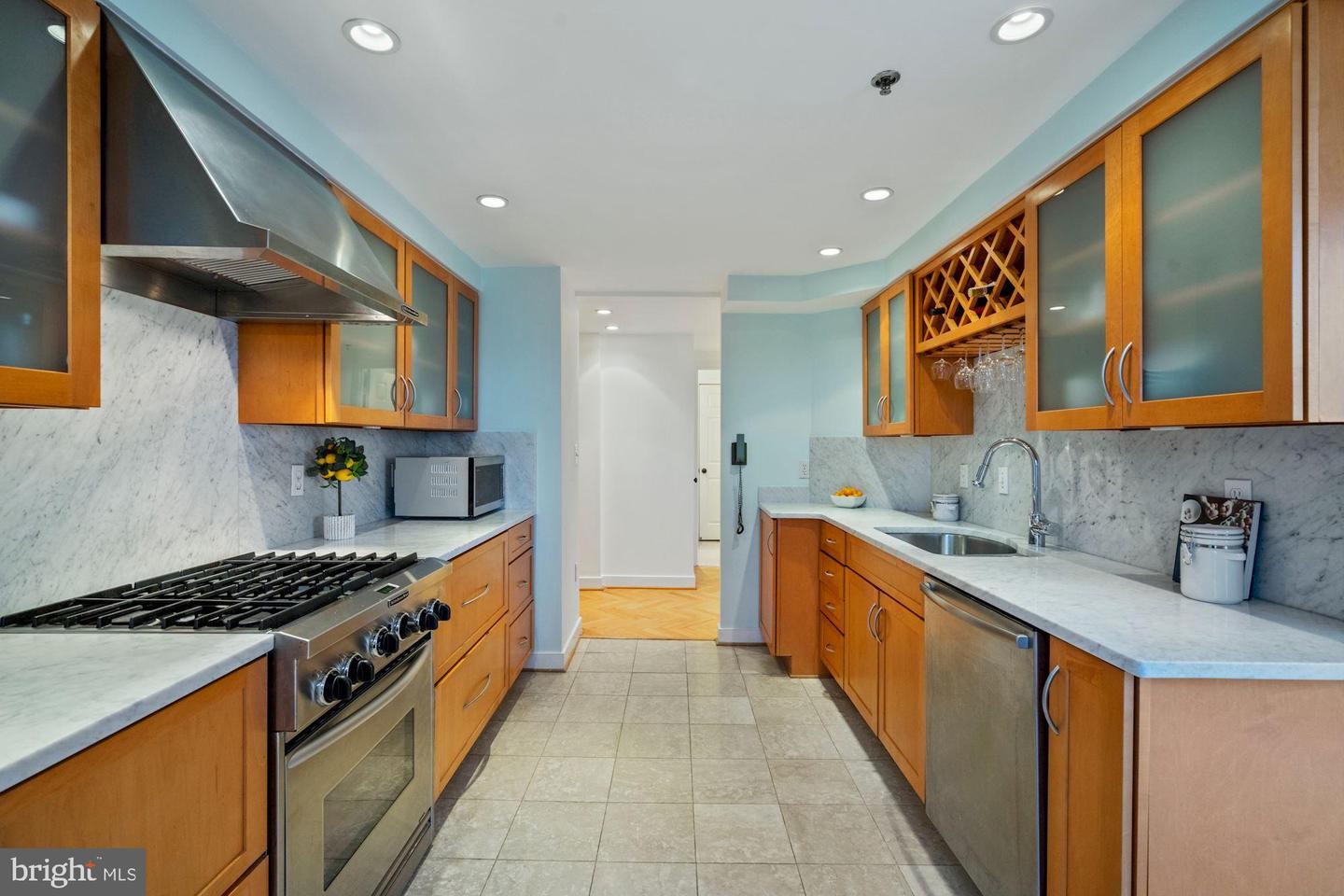 1050 N Taylor STREET Unit: 1-709