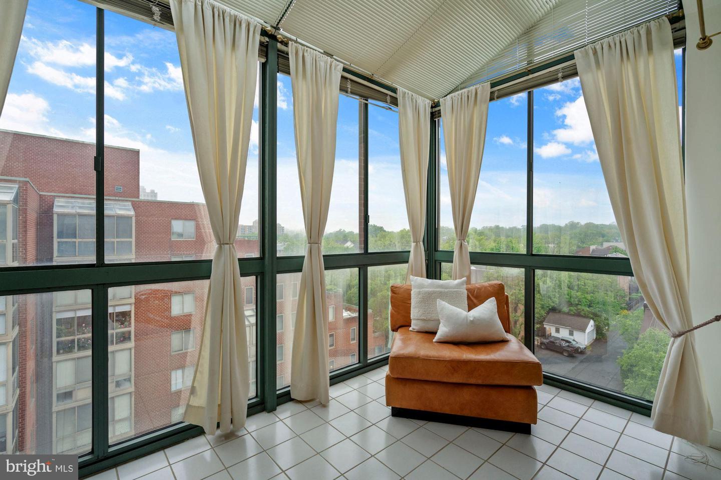 1050 N Taylor STREET Unit: 1-709
