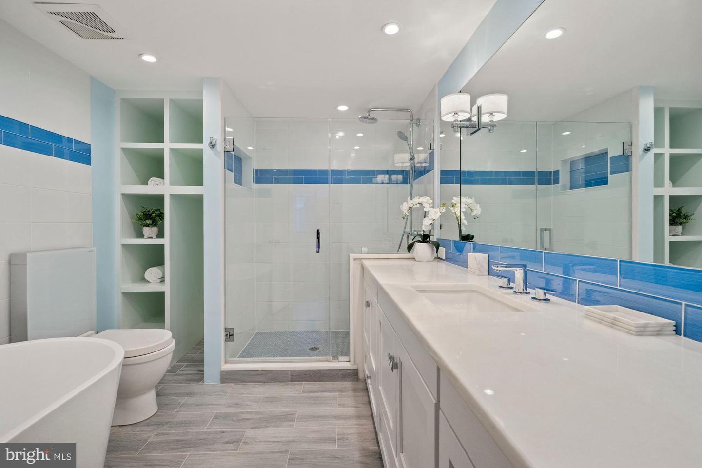 1050 N Taylor STREET Unit: 1-709