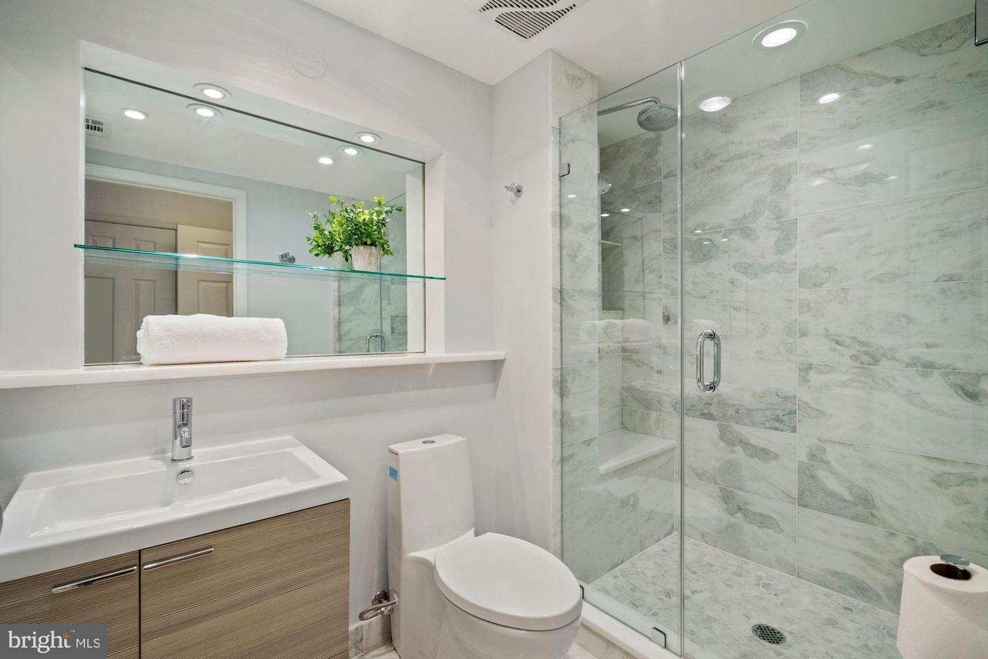 1050 N Taylor STREET Unit: 1-709