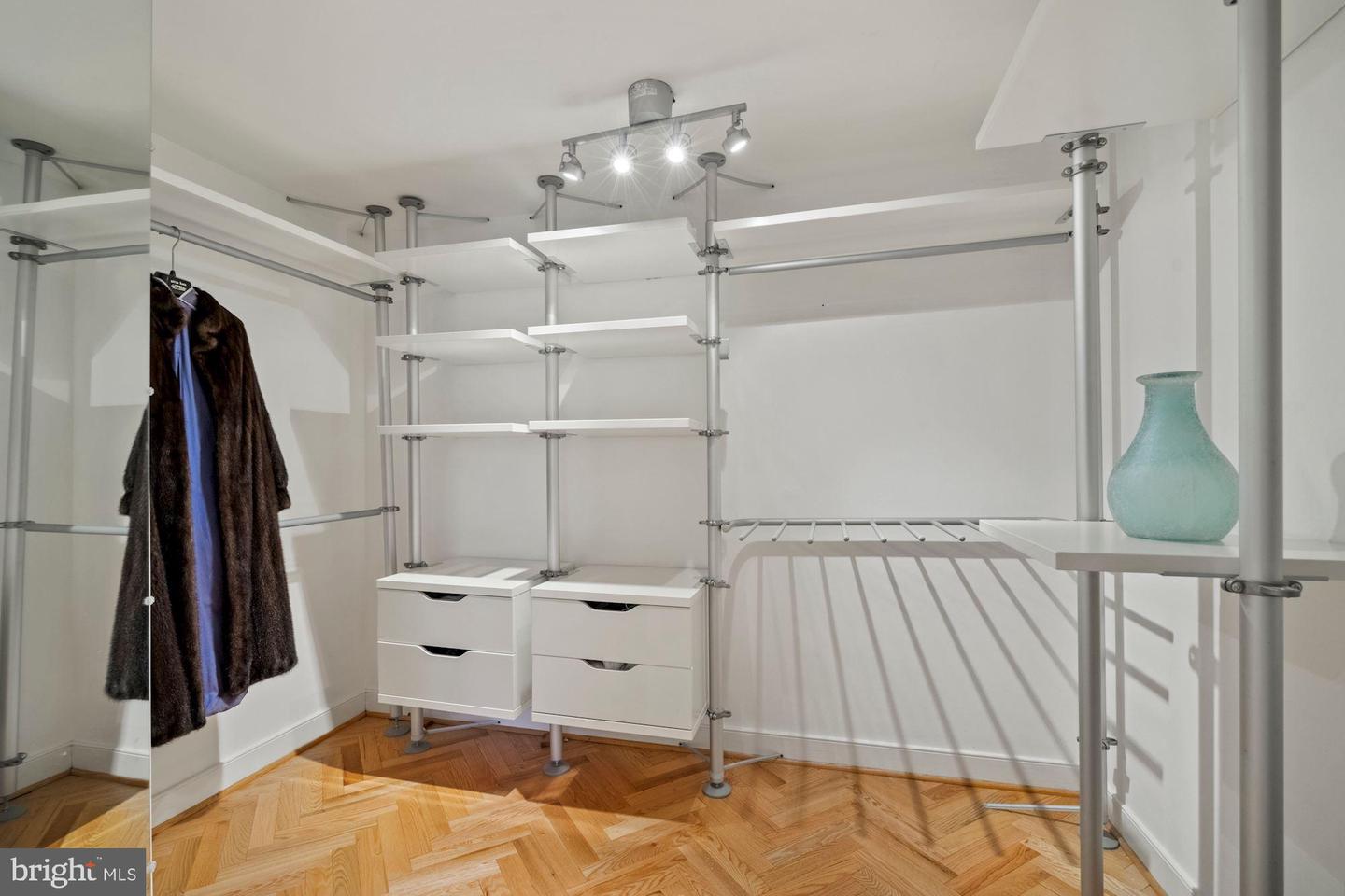 1050 N Taylor STREET Unit: 1-709