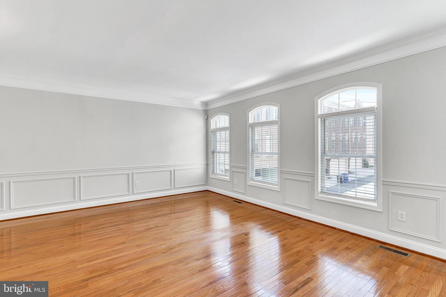 3447 25th COURT S