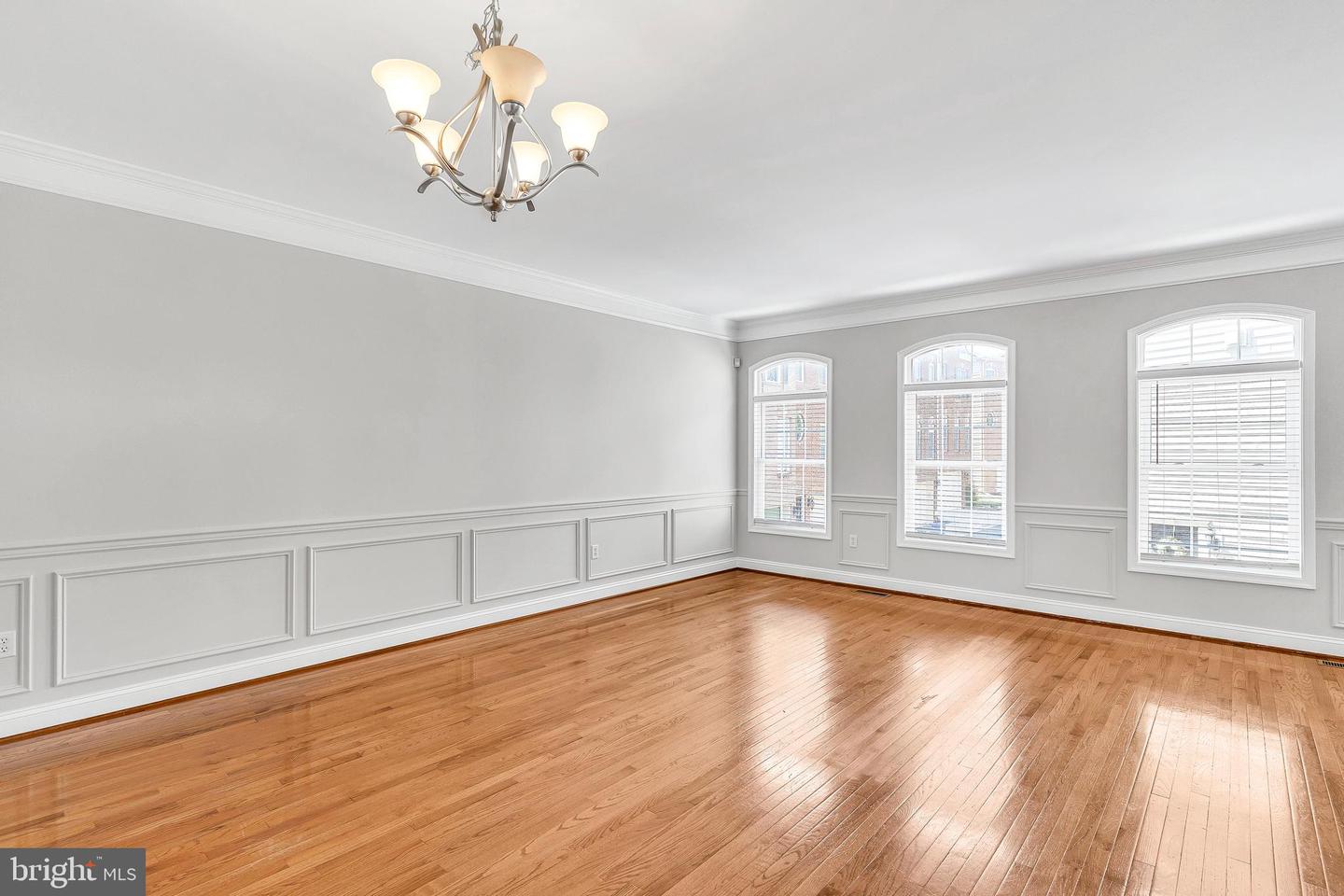 3447 25th COURT S