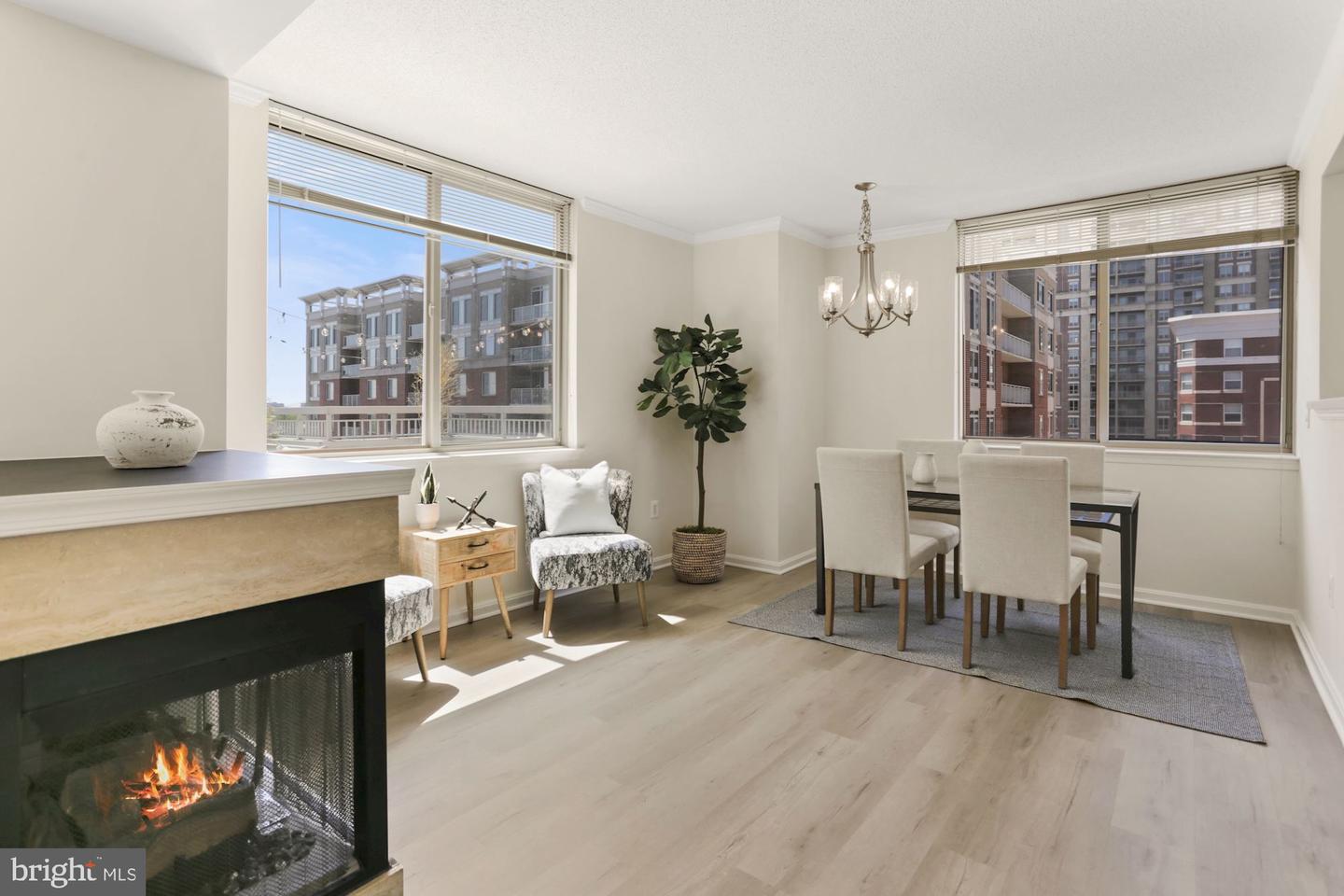 3830 9th STREET N Unit: 808W