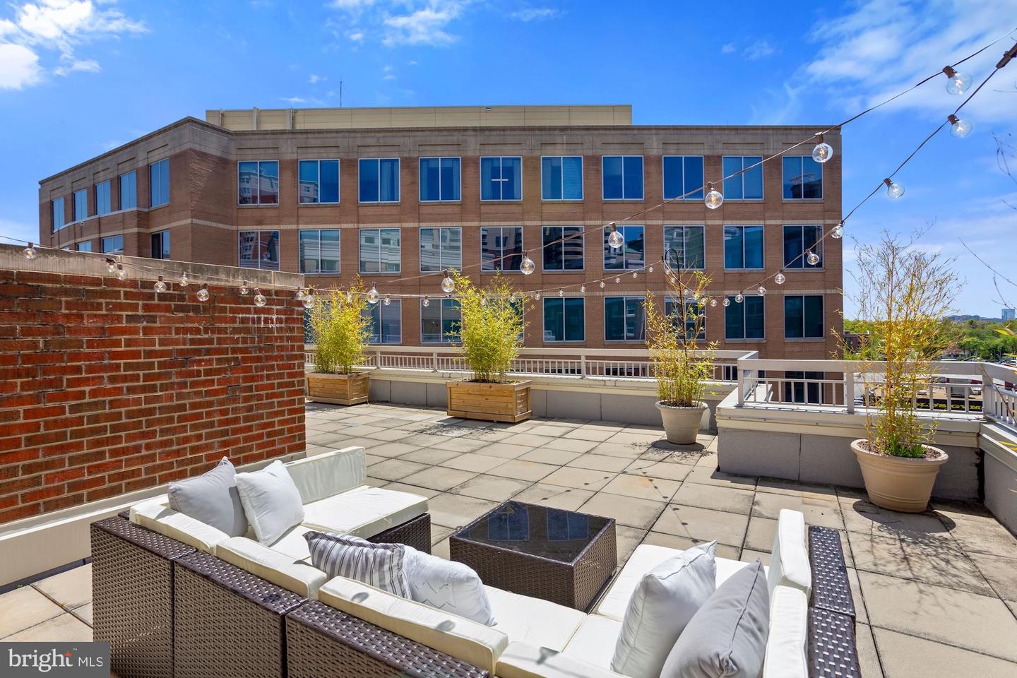 3830 9th STREET N Unit: 808W