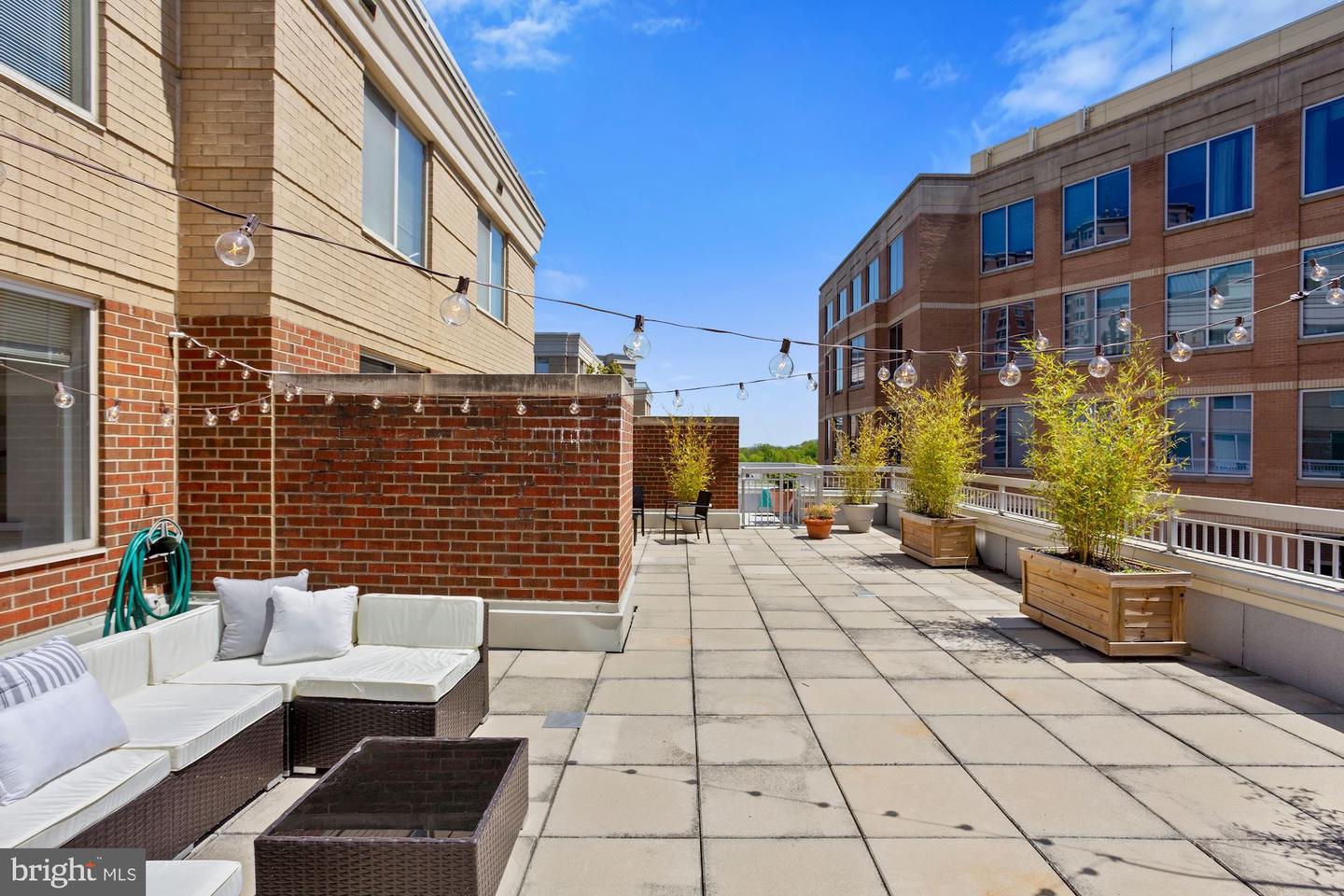 3830 9th STREET N Unit: 808W