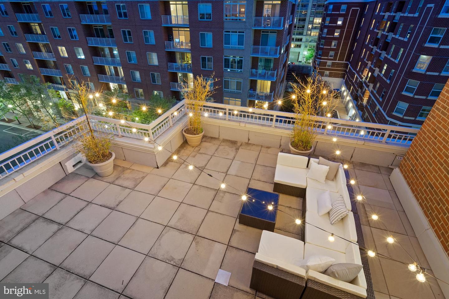 3830 9th STREET N Unit: 808W