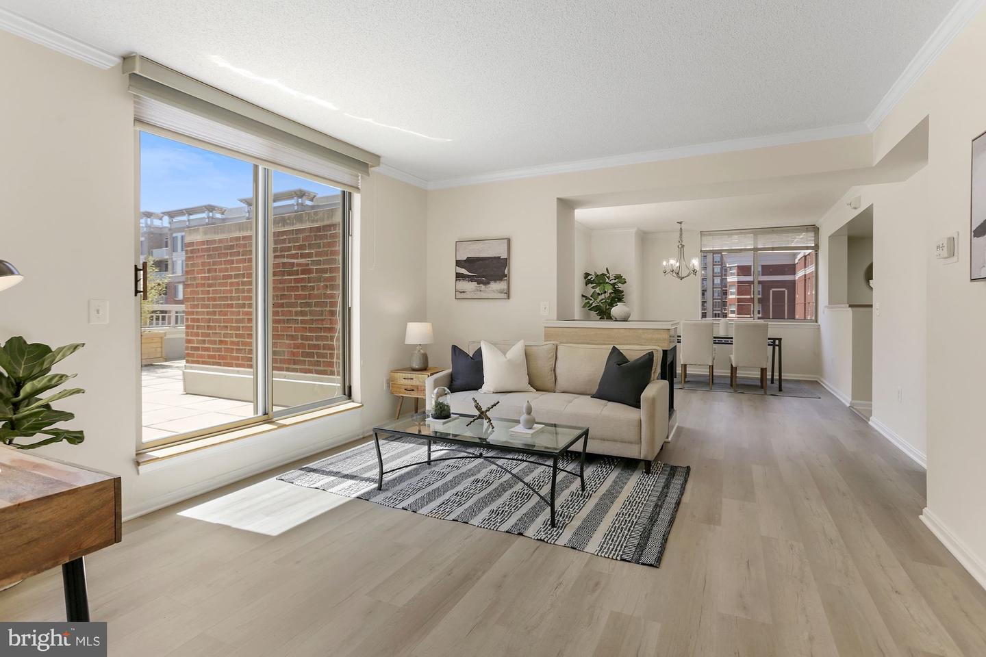 3830 9th STREET N Unit: 808W