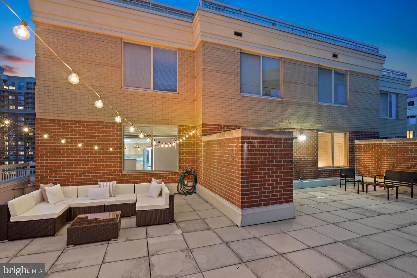 3830 9th STREET N Unit: 808W